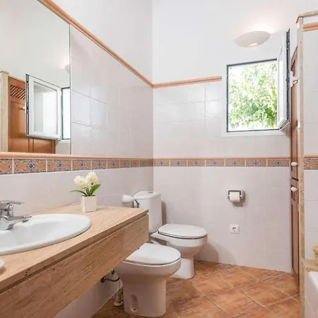 Malva Villa Cala'N Bosch (Menorca)